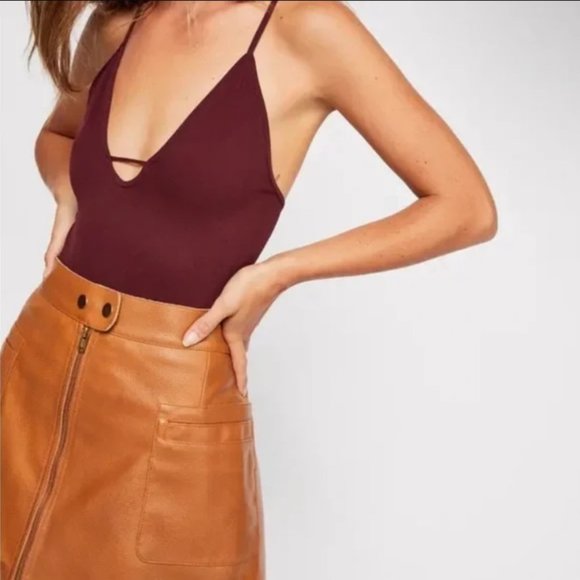 Free People Move Along Bodysuit Burgundy/Wine Ribbed V Neck FP Intimately Size M - Picture 1 of 7